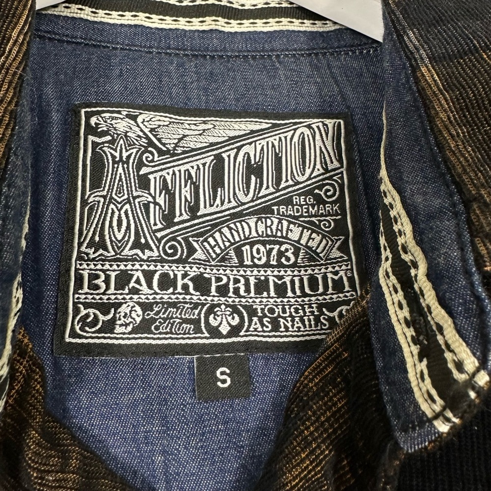 Affliction Men's Button Down Shirt Copper Mountain Embroidered Biker - Picture 4 of 13